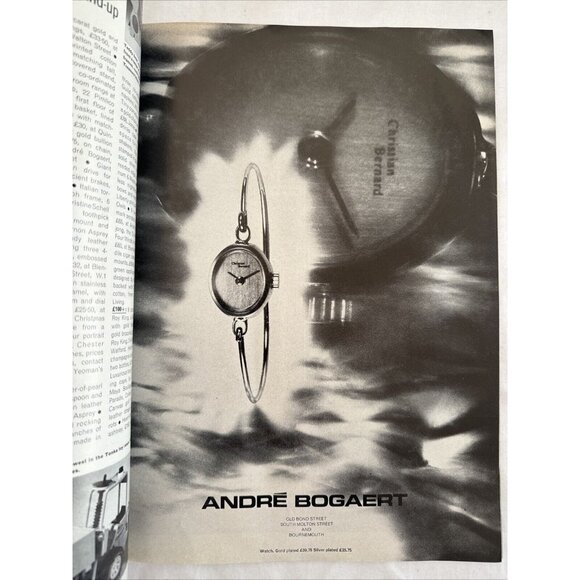 BRITISH VOGUE - December 1975 - Picture 8 of 16